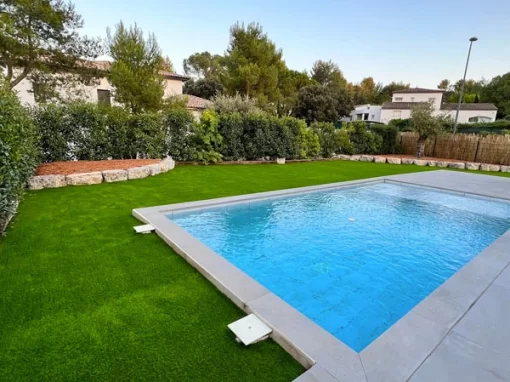 pelousart-gazon-synthetique-tour-de-piscine-beziers-agde