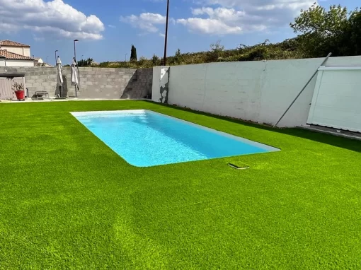 pelousart-pelouse-artificielle-tour-de-piscine-beziers-agde